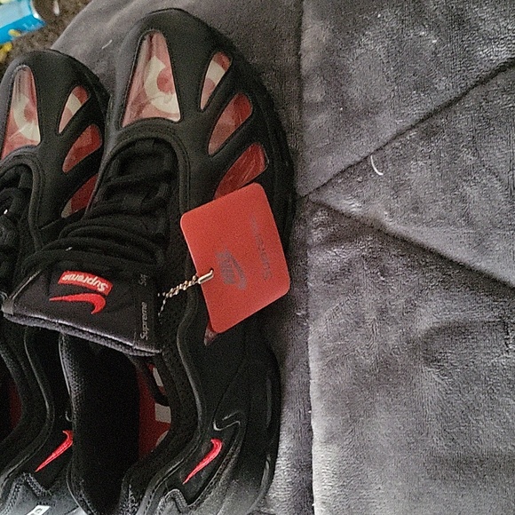 Nike x supreme - Picture 2 of 4